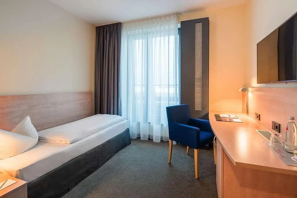Intercityhotel Hamburg Hbf 0*,